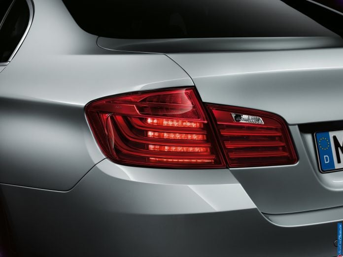 2014 BMW 5-series - фотография 37 из 55