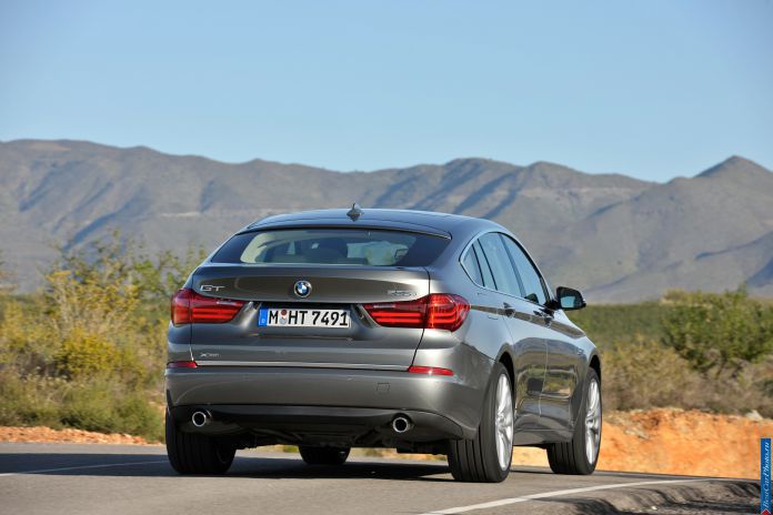 2014 BMW 5-series GranTurismo - фотография 4 из 63