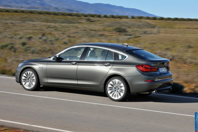 2014 BMW 5-series GranTurismo - фотография 7 из 63