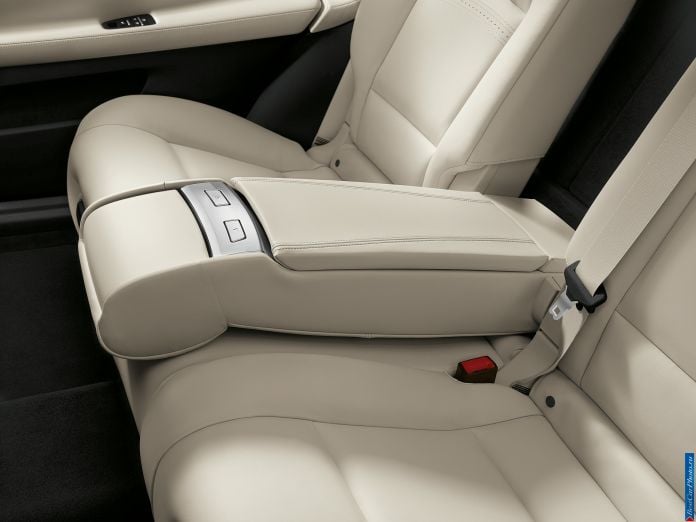 2014 BMW 5-series GranTurismo - фотография 52 из 63 2014 BMW 5-series GranTurismo - фотография 52 из 63