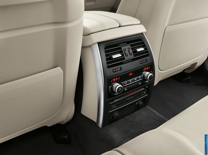 2014 BMW 5-series GranTurismo - фотография 55 из 63 2014 BMW 5-series GranTurismo - фотография 55 из 63