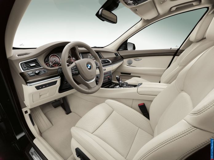 2014 BMW 5-series GranTurismo - фотография 58 из 63 2014 BMW 5-series GranTurismo - фотография 58 из 63