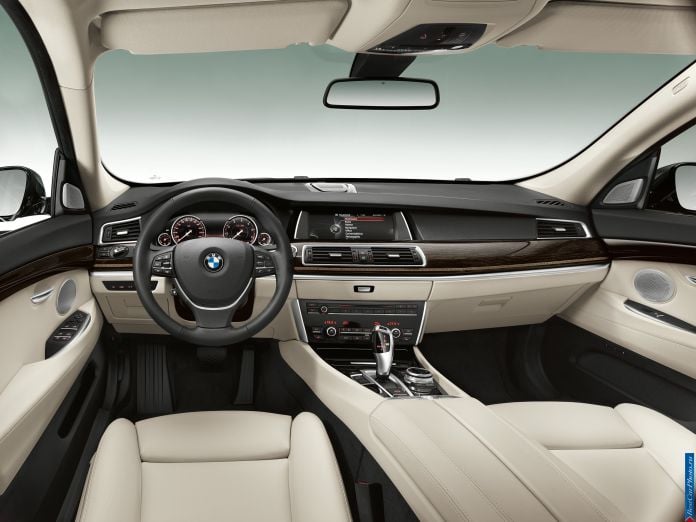 2014 BMW 5-series GranTurismo - фотография 59 из 63