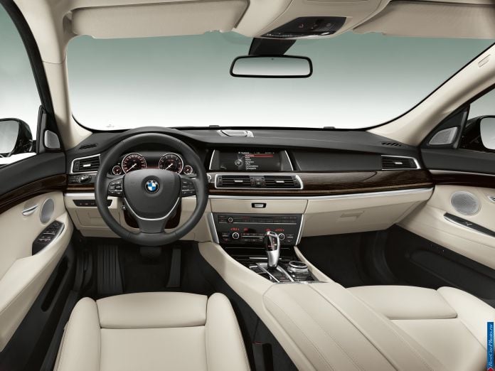 2014 BMW 5-series GranTurismo - фотография 59 из 63 2014 BMW 5-series GranTurismo - фотография 59 из 63