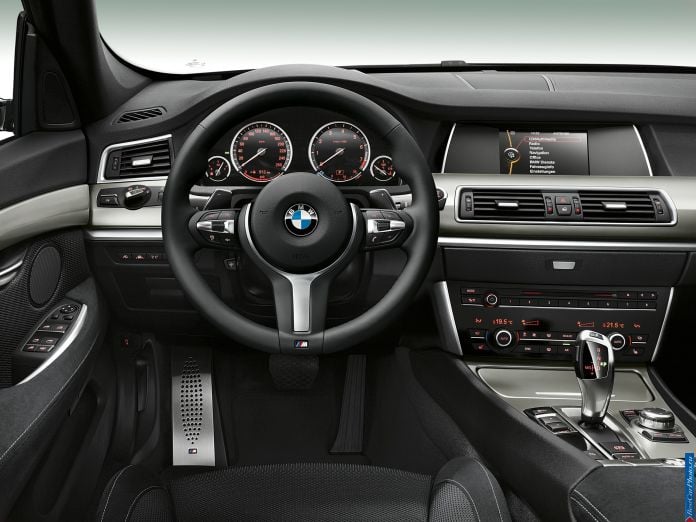 2014 BMW 5-series GranTurismo - фотография 61 из 63