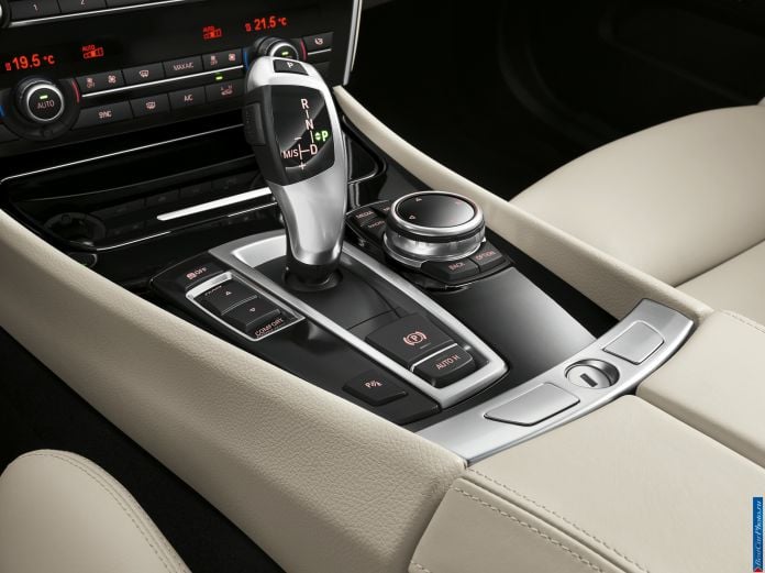 2014 BMW 5-series GranTurismo - фотография 62 из 63 2014 BMW 5-series GranTurismo - фотография 62 из 63