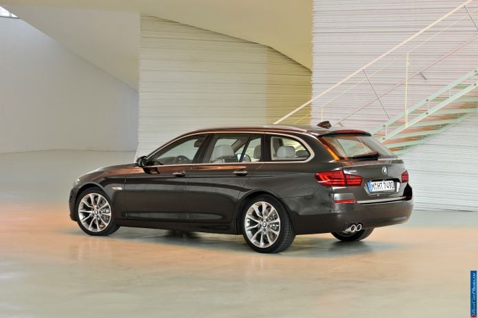 2014 BMW 5-series Touring - фотография 7 из 76