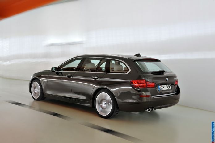 2014 BMW 5-series Touring - фотография 8 из 76