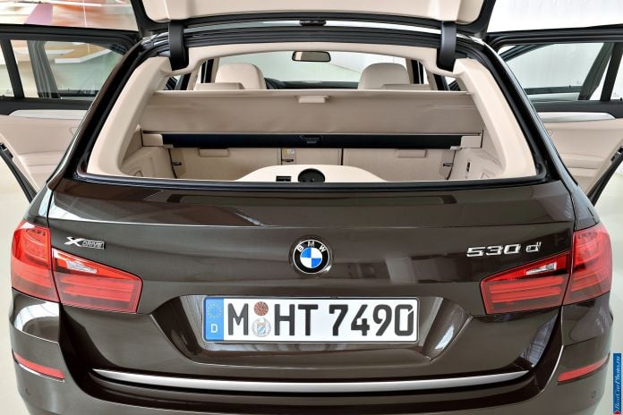 2014 BMW 5-series Touring - фотография 42 из 76