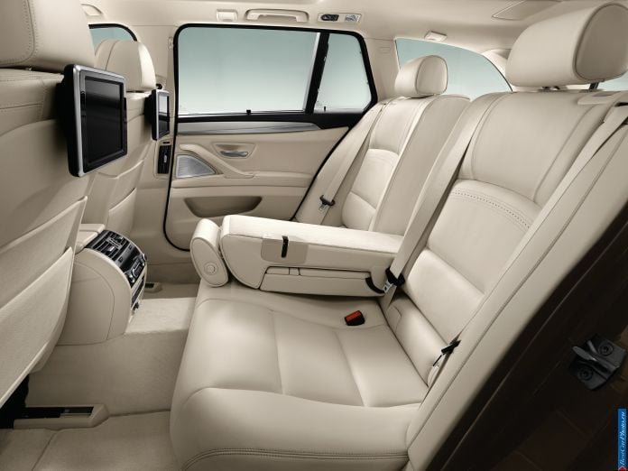 2014 BMW 5-series Touring - фотография 54 из 76 2014 BMW 5-series Touring - фотография 54 из 76