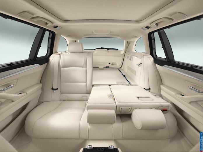 2014 BMW 5-series Touring - фотография 60 из 76