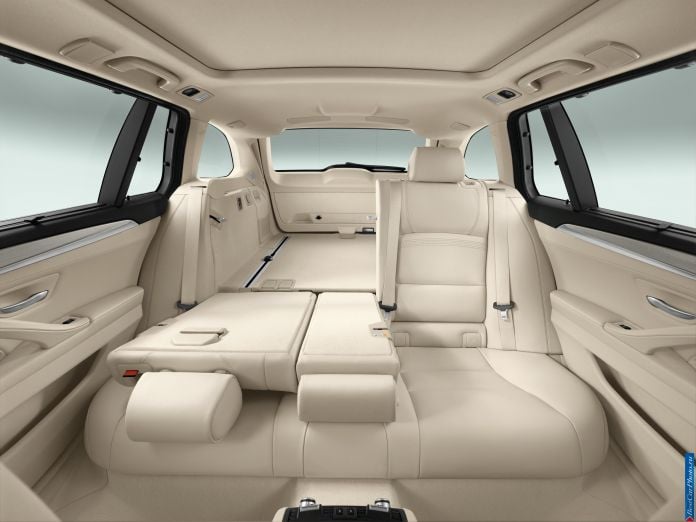 2014 BMW 5-series Touring - фотография 62 из 76 2014 BMW 5-series Touring - фотография 62 из 76