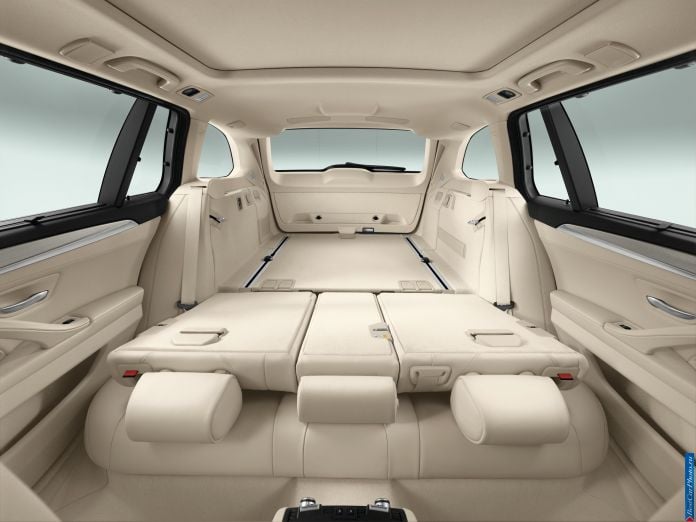 2014 BMW 5-series Touring - фотография 63 из 76