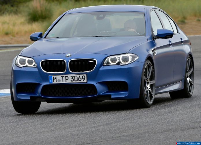 2014 BMW M5 - фотография 15 из 55