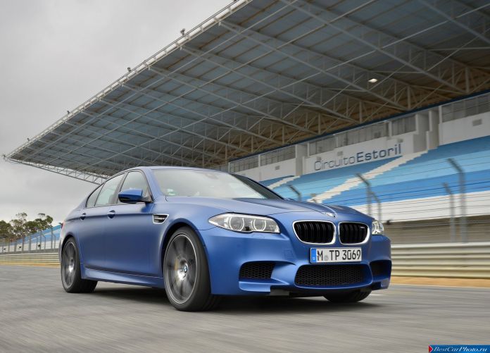 2014 BMW M5 - фотография 18 из 55