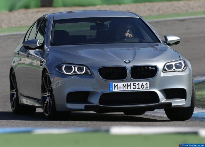 2014 BMW M5 - фотография 22 из 55