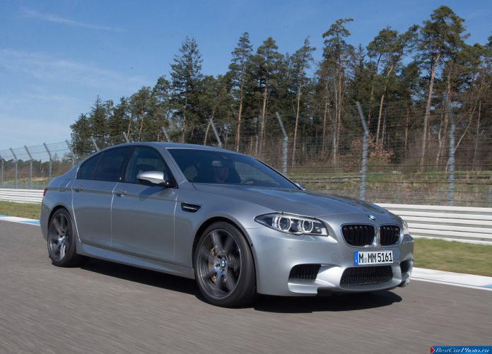 2014 BMW M5 - фотография 23 из 55