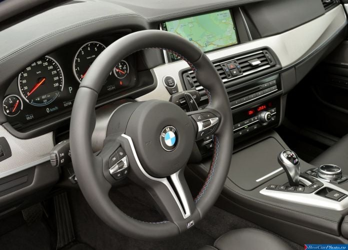 2014 BMW M5 - фотография 42 из 55