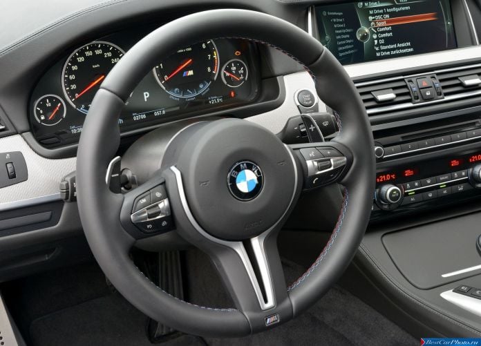 2014 BMW M5 - фотография 43 из 55