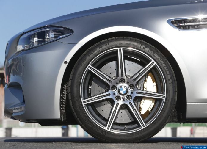 2014 BMW M5 - фотография 50 из 55