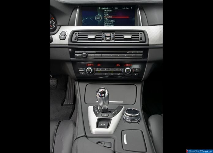 2014 BMW M5 - фотография 55 из 55