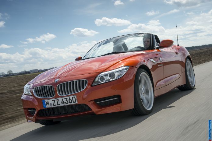 2014 BMW Z4 Roadster1 - фотография 13 из 224 2014 BMW Z4 Roadster1 - фотография 13 из 224