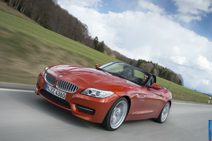 2014 BMW Z4 Roadster1 - фотография 16 из 224 2014 BMW Z4 Roadster1 - фотография 16 из 224