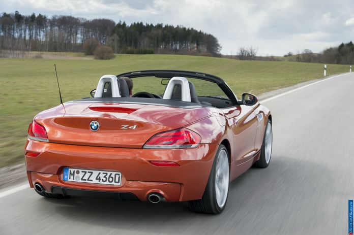 2014 BMW Z4 Roadster1 - фотография 32 из 224 2014 BMW Z4 Roadster1 - фотография 32 из 224