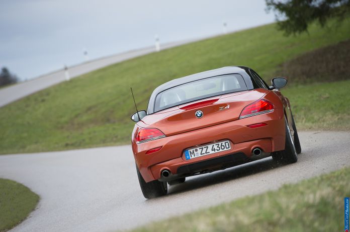 2014 BMW Z4 Roadster1 - фотография 50 из 224 2014 BMW Z4 Roadster1 - фотография 50 из 224