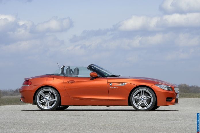 2014 BMW Z4 Roadster1 - фотография 73 из 224 2014 BMW Z4 Roadster1 - фотография 73 из 224