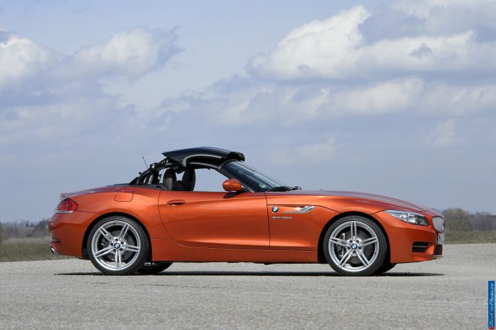 2014 BMW Z4 Roadster1 - фотография 79 из 224 2014 BMW Z4 Roadster1 - фотография 79 из 224
