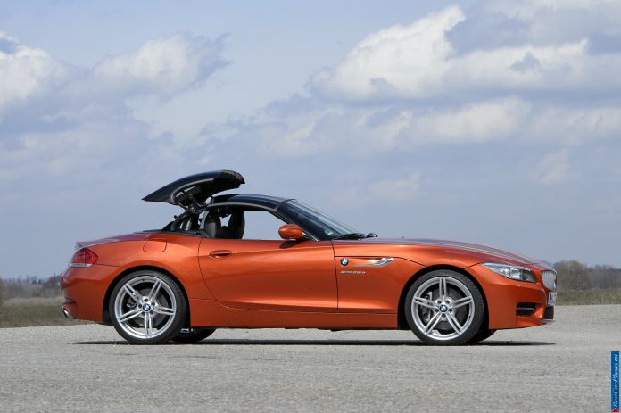 2014 BMW Z4 Roadster1 - фотография 80 из 224 2014 BMW Z4 Roadster1 - фотография 80 из 224