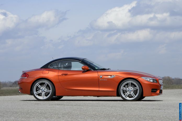 2014 BMW Z4 Roadster1 - фотография 82 из 224 2014 BMW Z4 Roadster1 - фотография 82 из 224