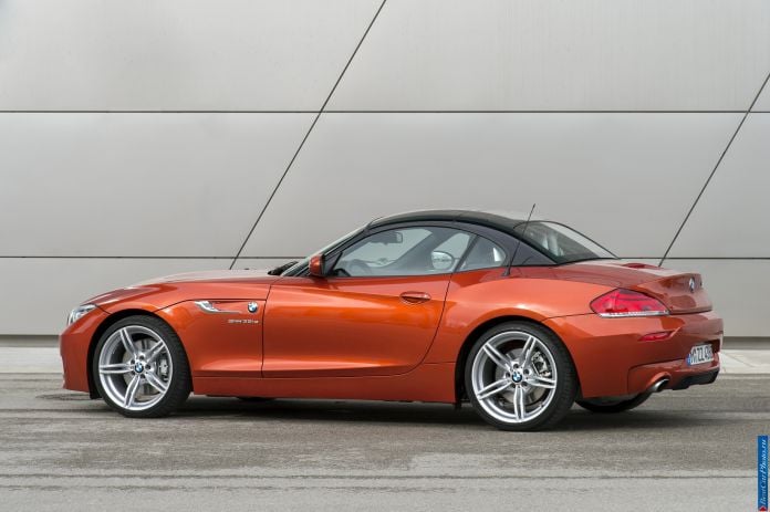 2014 BMW Z4 Roadster1 - фотография 100 из 224 2014 BMW Z4 Roadster1 - фотография 100 из 224