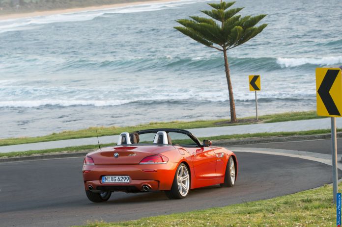 2014 BMW Z4 Roadster1 - фотография 150 из 224 2014 BMW Z4 Roadster1 - фотография 150 из 224