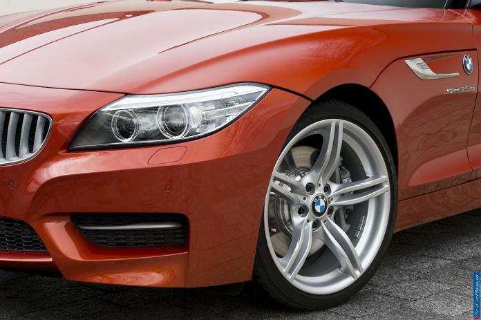 2014 BMW Z4 Roadster1 - фотография 167 из 224 2014 BMW Z4 Roadster1 - фотография 167 из 224