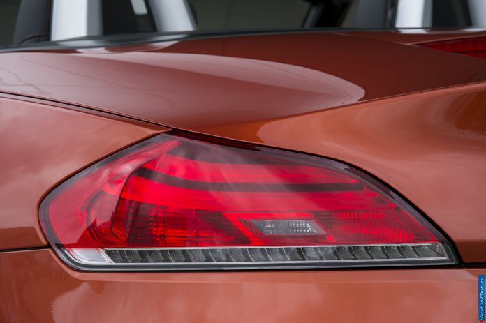 2014 BMW Z4 Roadster1 - фотография 174 из 224 2014 BMW Z4 Roadster1 - фотография 174 из 224