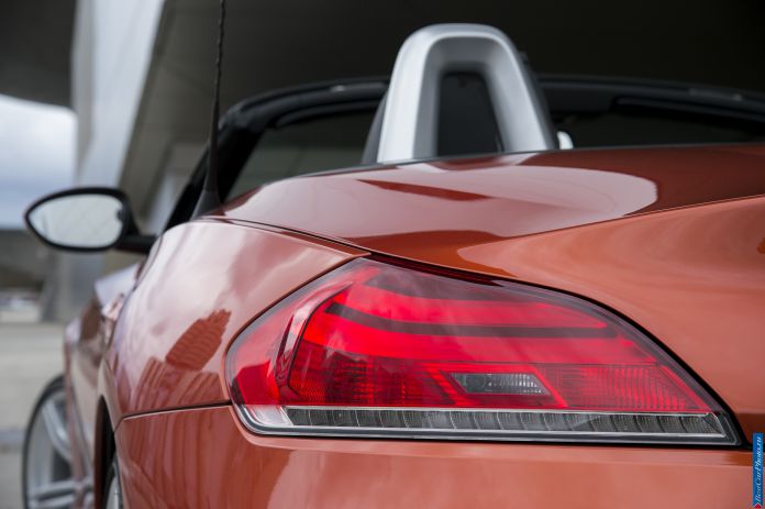 2014 BMW Z4 Roadster1 - фотография 175 из 224