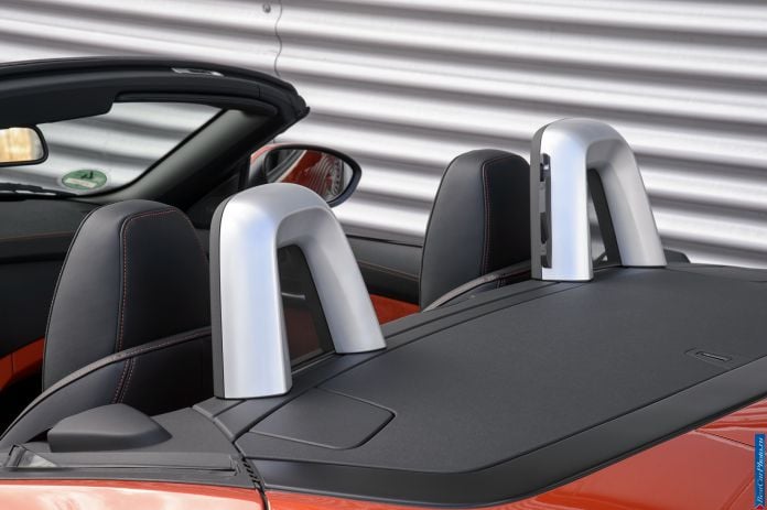 2014 BMW Z4 Roadster1 - фотография 186 из 224 2014 BMW Z4 Roadster1 - фотография 186 из 224
