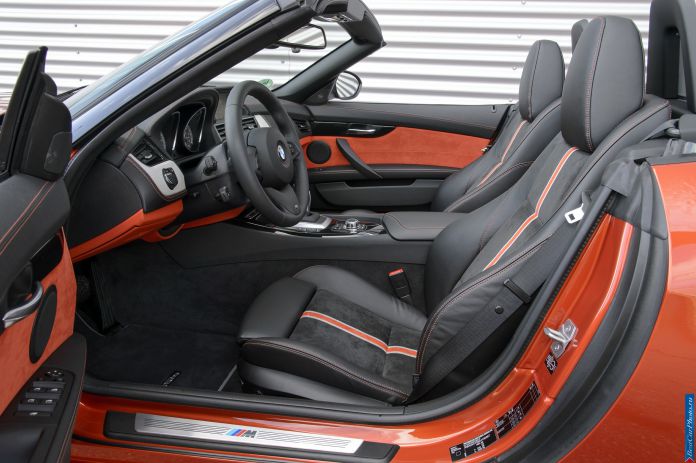 2014 BMW Z4 Roadster1 - фотография 199 из 224 2014 BMW Z4 Roadster1 - фотография 199 из 224