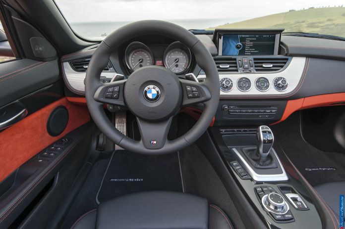 2014 BMW Z4 Roadster1 - фотография 202 из 224 2014 BMW Z4 Roadster1 - фотография 202 из 224