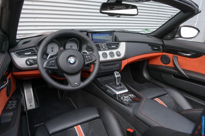2014 BMW Z4 Roadster1 - фотография 207 из 224 2014 BMW Z4 Roadster1 - фотография 207 из 224