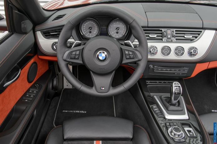 2014 BMW Z4 Roadster1 - фотография 210 из 224 2014 BMW Z4 Roadster1 - фотография 210 из 224
