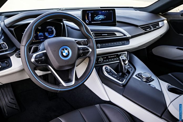 2014 BMW i8 - фотография 34 из 49