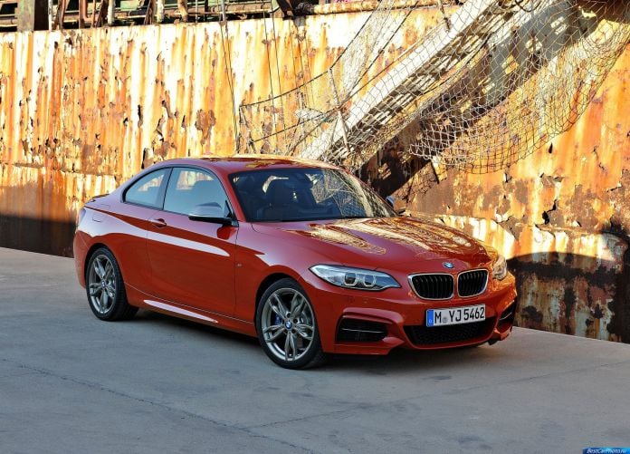 2014 BMW M235i Coupe - фотография 13 из 98