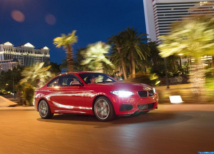 2014 BMW M235i Coupe - фотография 14 из 98 2014 BMW M235i Coupe - фотография 14 из 98