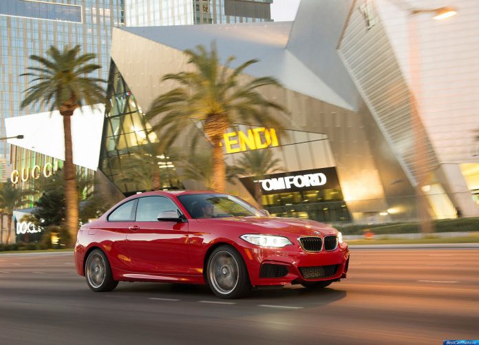 2014 BMW M235i Coupe - фотография 27 из 98 2014 BMW M235i Coupe - фотография 27 из 98