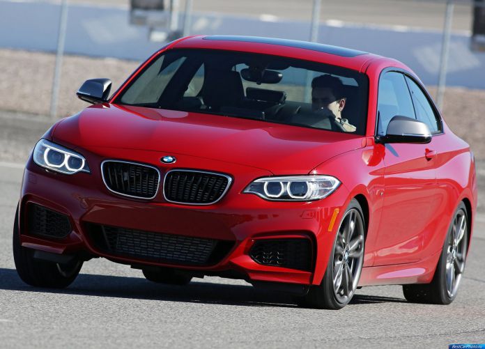 2014 BMW M235i Coupe - фотография 35 из 98