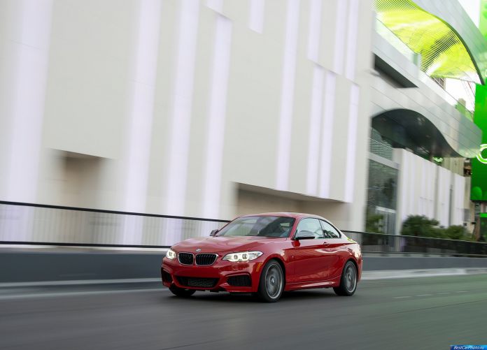 2014 BMW M235i Coupe - фотография 44 из 98 2014 BMW M235i Coupe - фотография 44 из 98