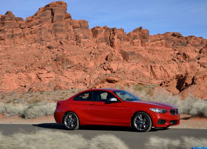 2014 BMW M235i Coupe - фотография 53 из 98 2014 BMW M235i Coupe - фотография 53 из 98